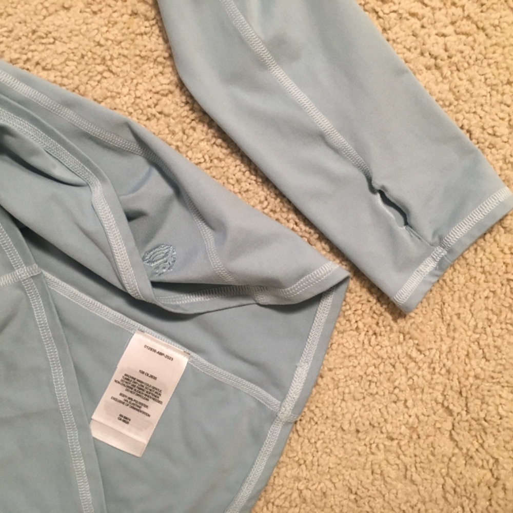 Mountain Hardware hoodie top - Picture 3 of 6